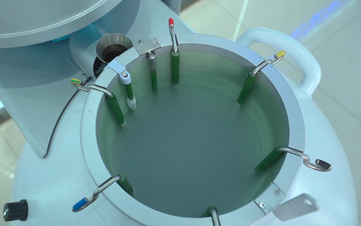 液氮罐儲(chǔ)存凍精可以用多久